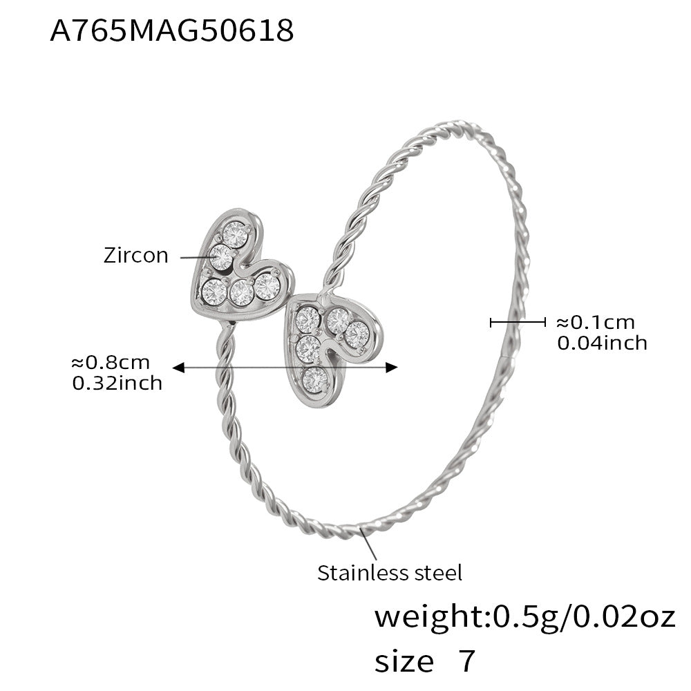 Anillos de acero inoxidable con circonita cúbica en forma de corazón