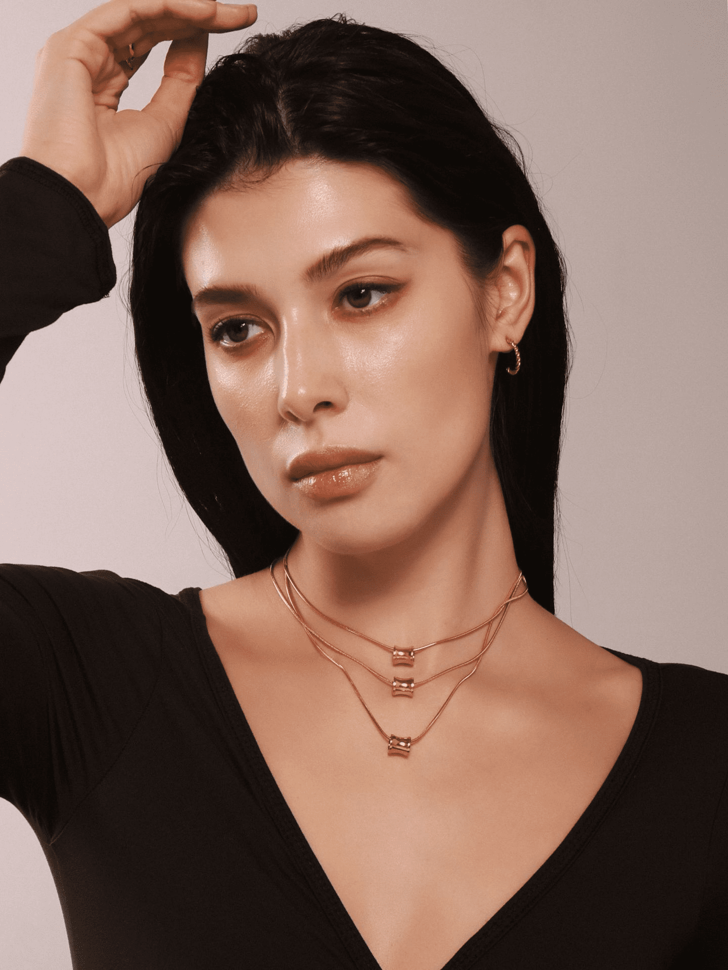 Collar de elegancia minimalista en la cintura