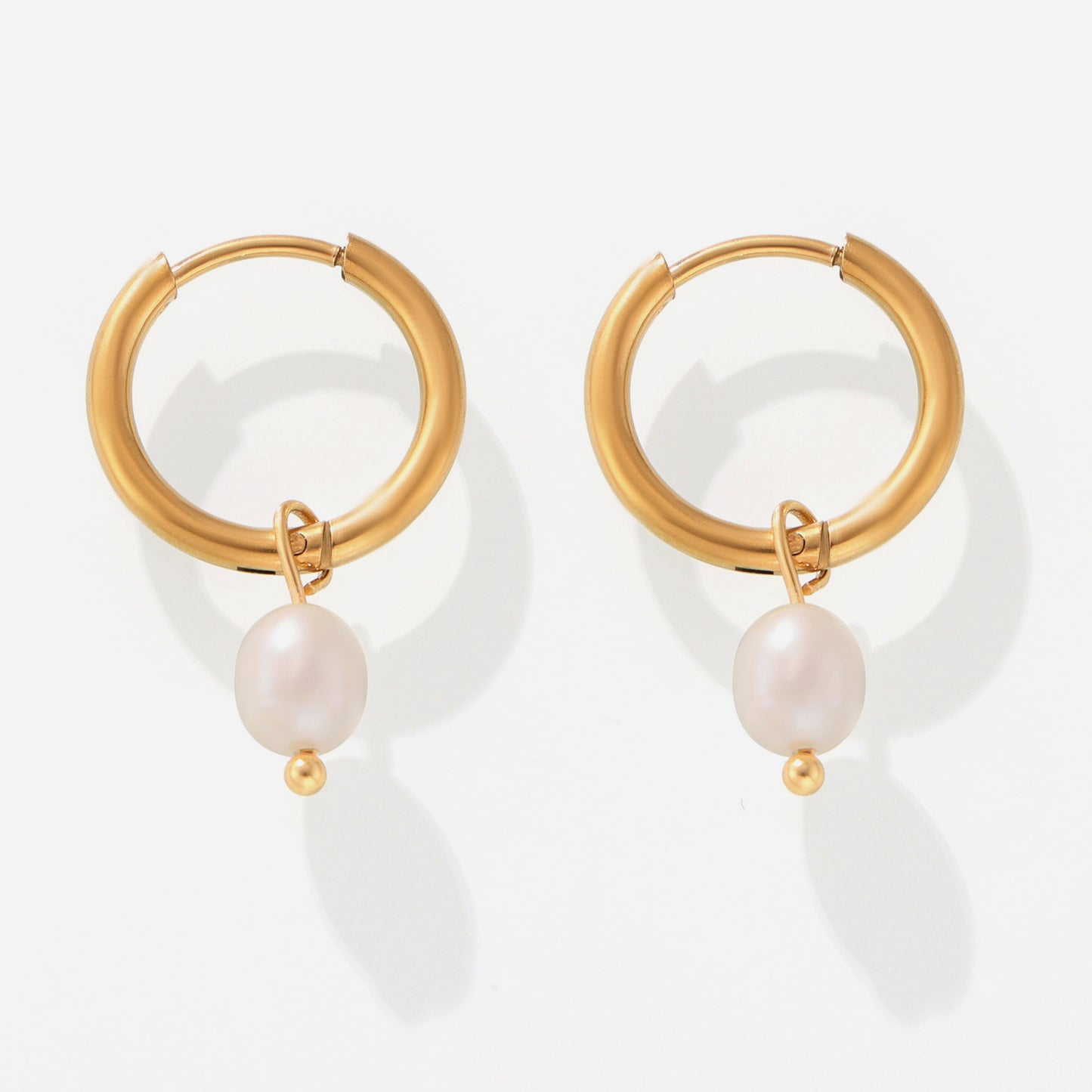 Pendientes de aro con perlas