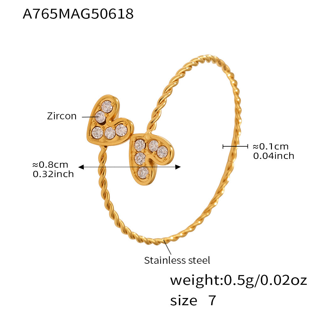 Anillos de acero inoxidable con circonita cúbica en forma de corazón