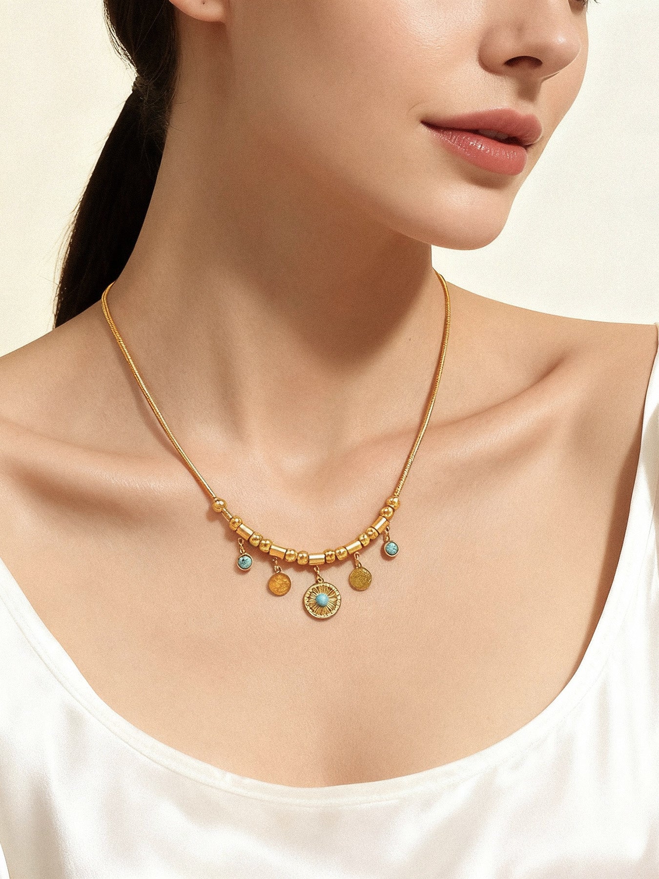 Blue Turquoise Round Pendan Necklace
