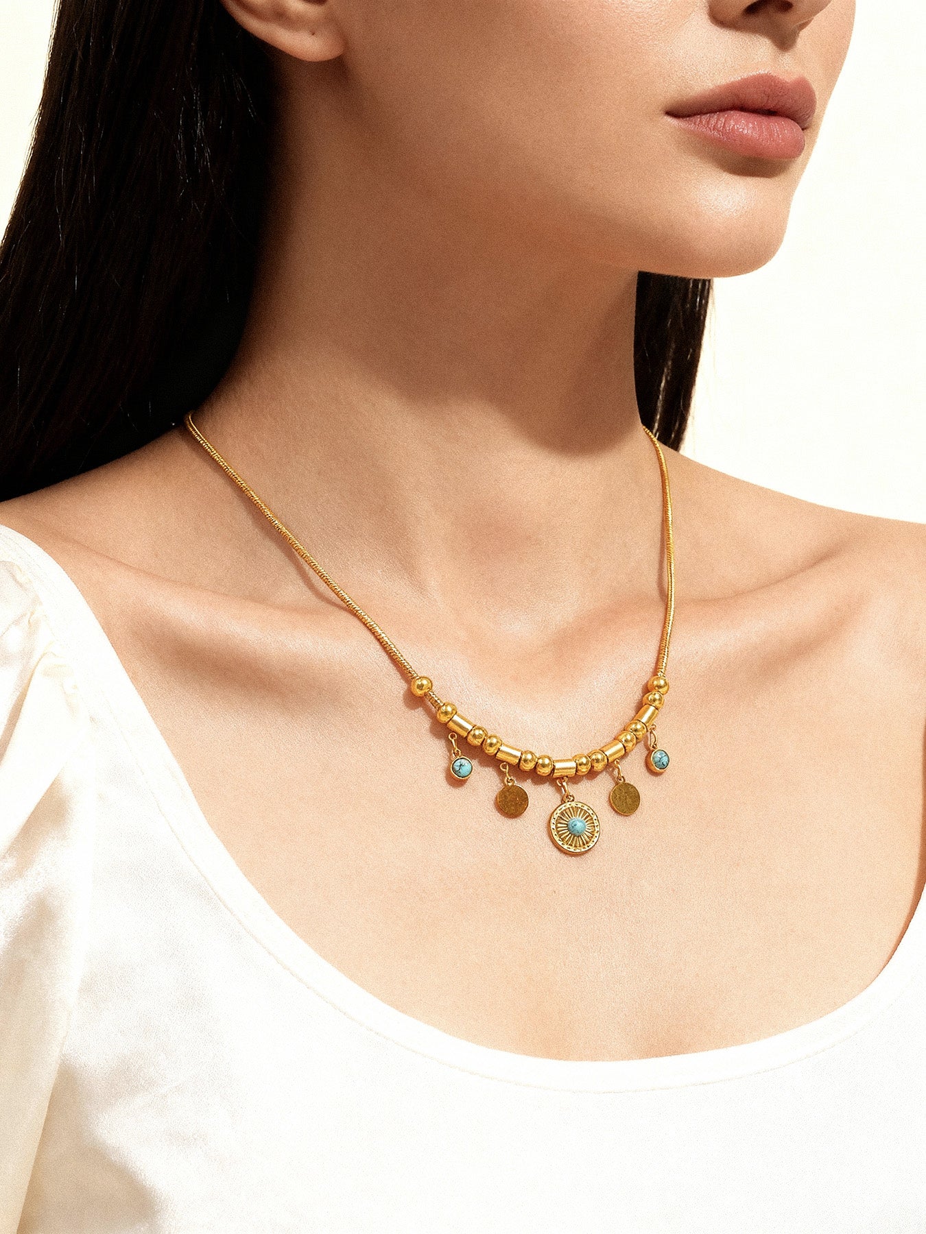Blue Turquoise Round Pendan Necklace
