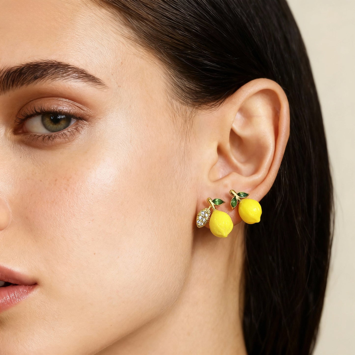 Pendientes de resina con forma de margarita y limón