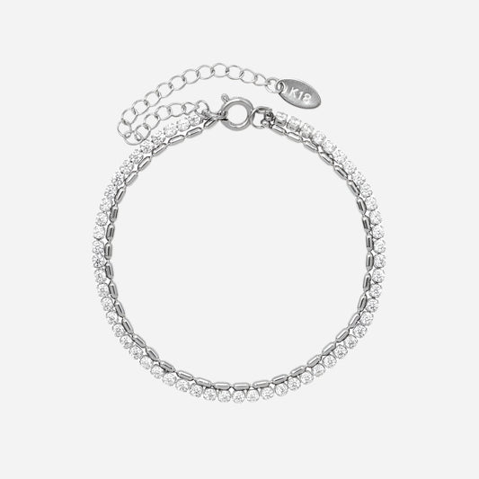 Double-layer silver bracelet with geometric chain link design and secure clasp – elegant stainless steel jewelry