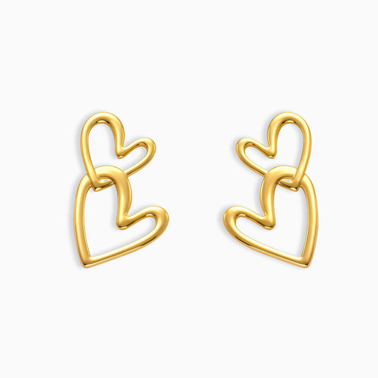 Pendientes clásicos y frescos de doble corazón.