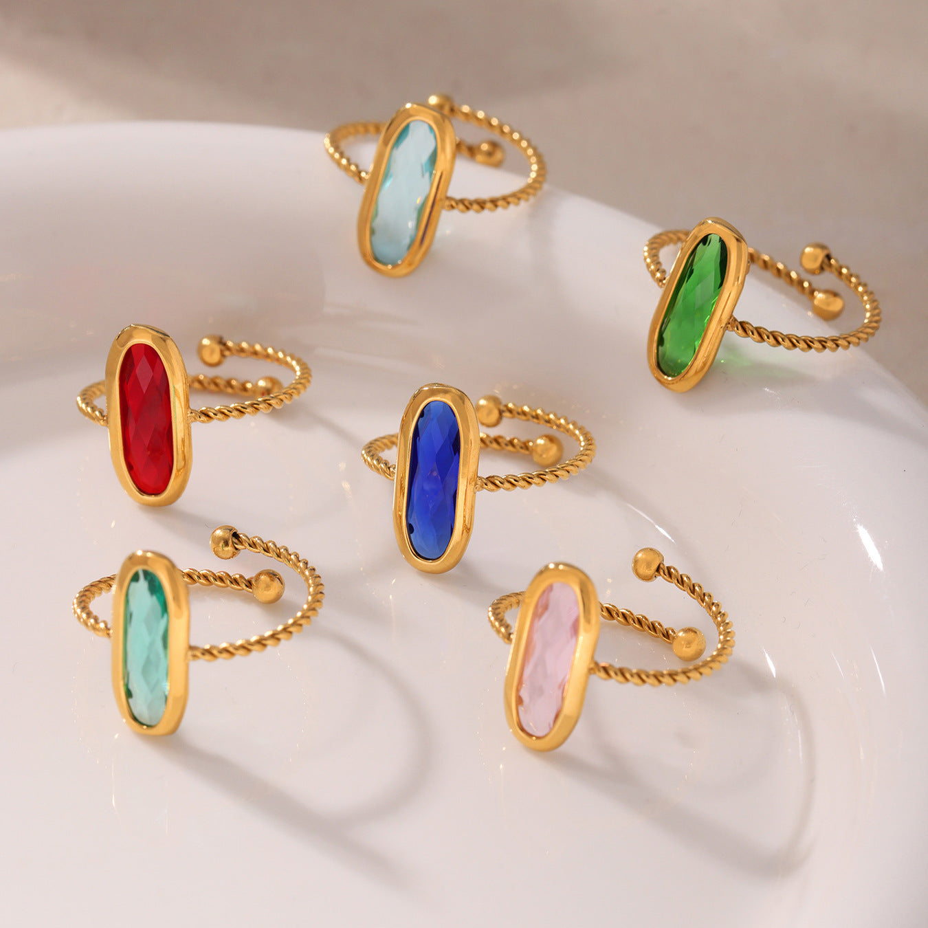 Anillos roscados de vidrio checo con bolas de acero roscadas