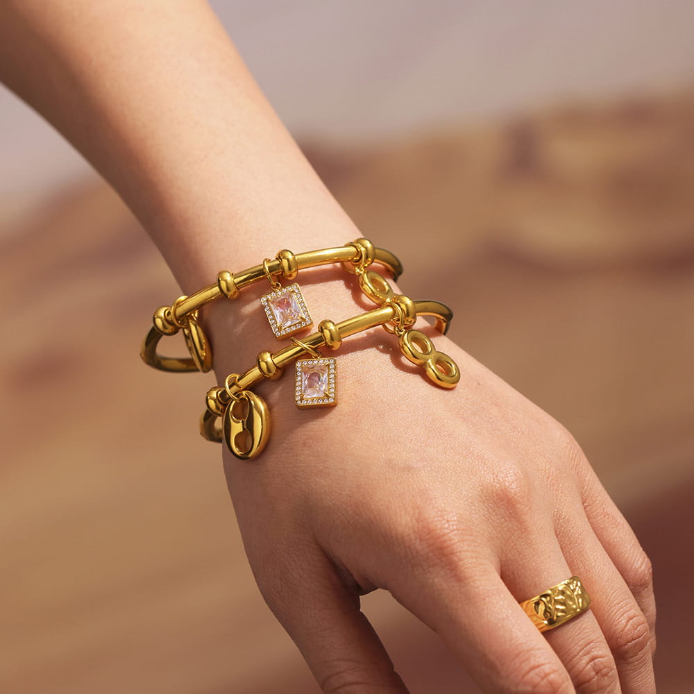 Pulsera con colgante geométrico de circonita cúbica | Circonita 5A y acero inoxidable