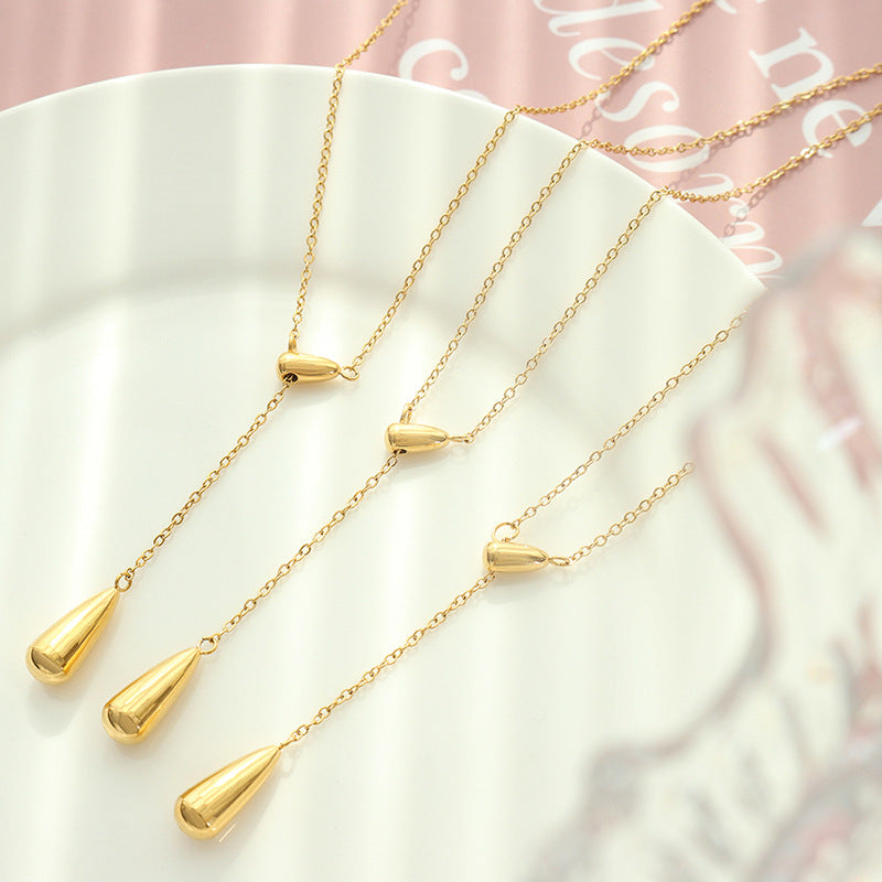 Collar deslizante con borlas colgantes de moda
