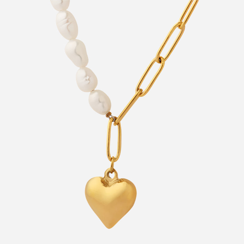 Minimalist Baroque Freshwater Pearl Heart Necklace on White Background – Gold Stainless Steel 43+5cm