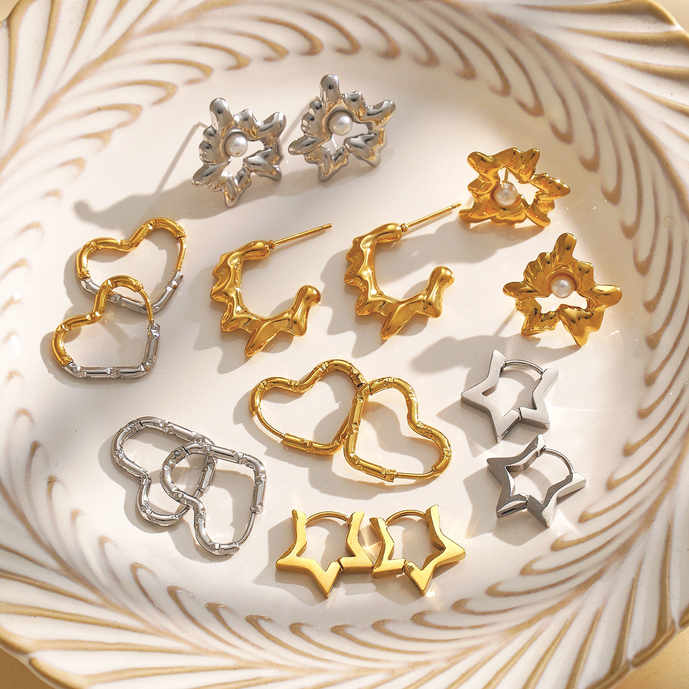 Pendientes de acero inoxidable con forma de corazón