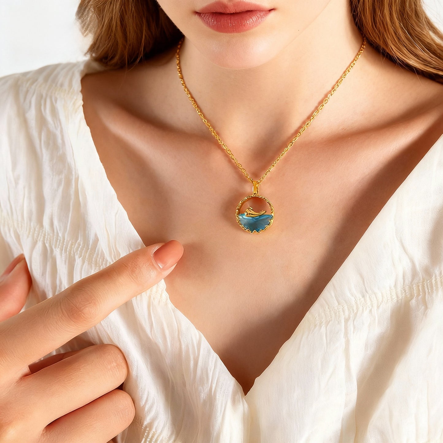 Collar con colgante azul de acero inoxidable para mujer (Joy Afloat)